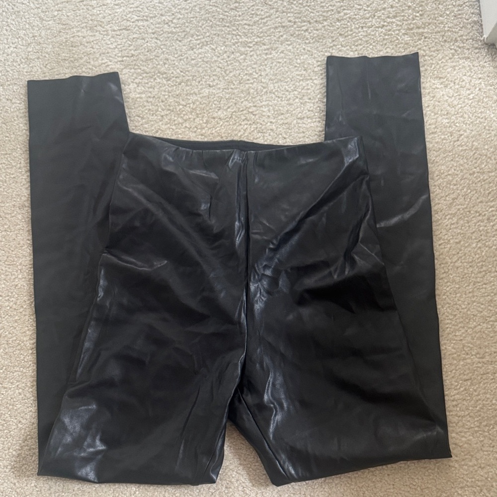 Wilfred free Black Leather leggings